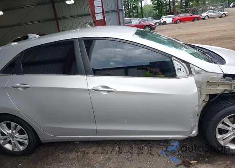 2013 Hyundai Elantra Gt from USA, damaged, VIN KMHD35LE2DU092932